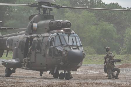 Dinamični prikaz Enote za specialno delovanje, foto Ivica Meglić